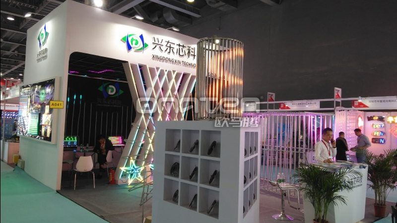 广告设计材质种类繁多，主要包括以下几类：